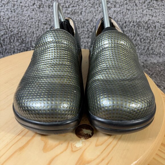 Alegria Shoes Keli Pro Clogs Womens Size 9 Leather Chrome Cube Comfort Slip On - Picture 2 of 9